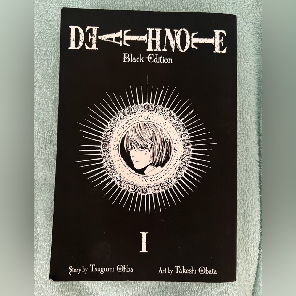 Death Note Black Edition, Vol. 1 . 2